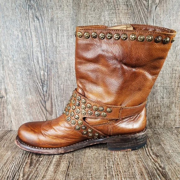 Frye Jenna Women's 6 B Brown Distressed Leather Studded Moto Short Buckle Boots - Picture 6 of 13
